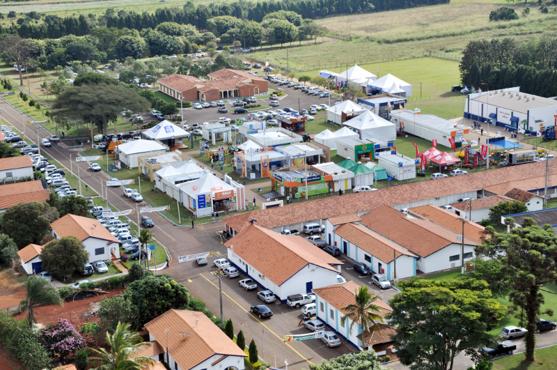 IAC realiza a 51ª Expocitros e a 47ª Semana da Citricultura com foco em automação, sensoriamento, rastreabilidade e IA